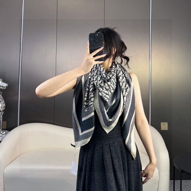 DIOR SCARF 140 CM IN CASHMERE-SILK BLEND 699256