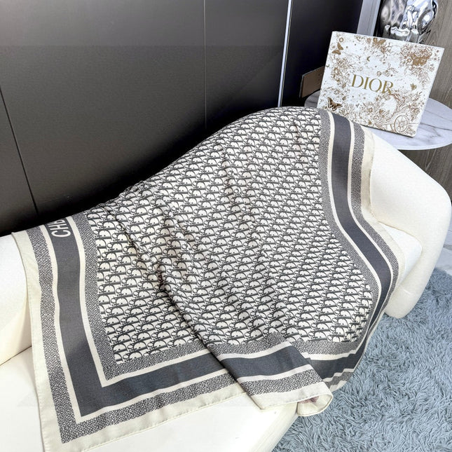 DIOR SCARF 140 CM IN CASHMERE-SILK BLEND 699256