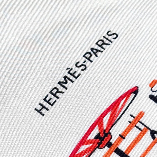 HERMES 25S SCARF 90 IN SILK 737176