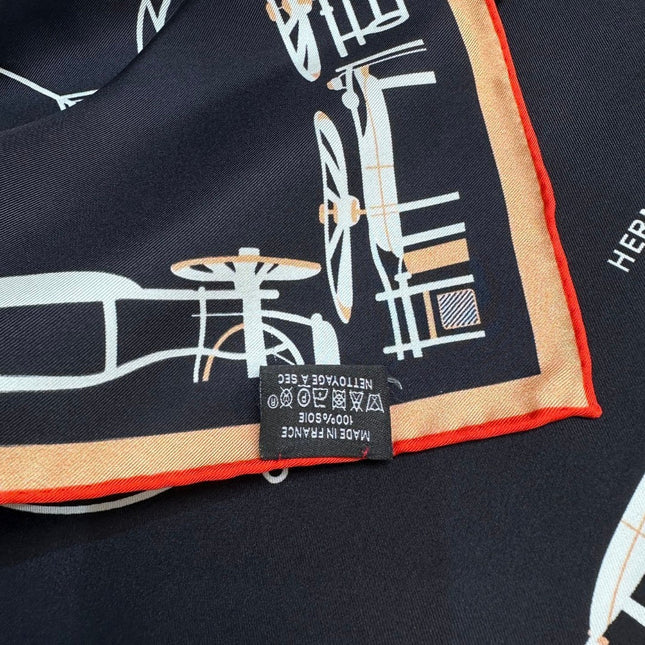 HERMES 25S SCARF 90 IN SILK 737177