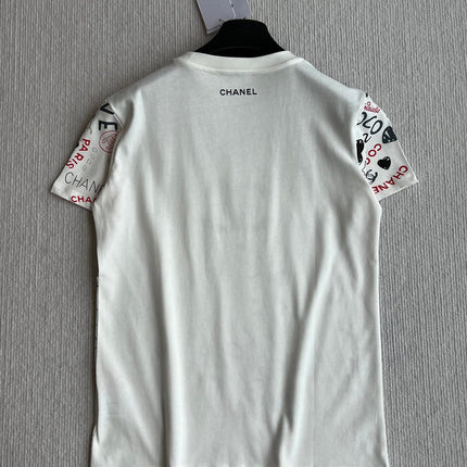 CHANEL OFF-WHITE LOGO PRINT T-SHIRT