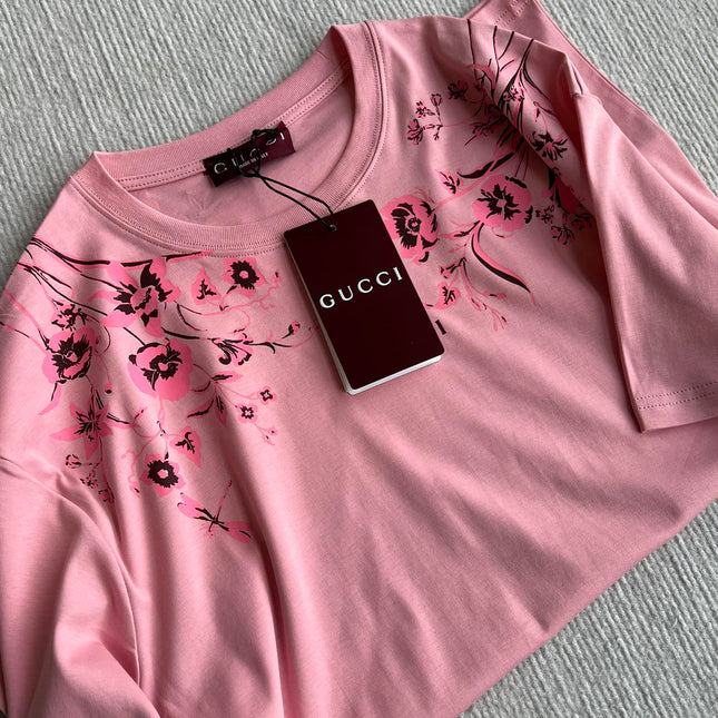 GUCCI SHORT SLEEVE LOGO PRINTED T-SHIRT 275723