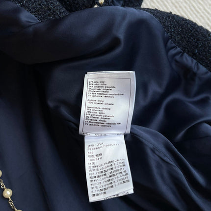 CHANEL SHORT-SLEEVE WOOL JACKET STYLE 29