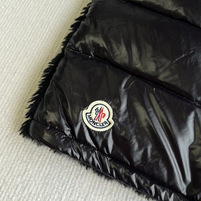 MONCLER 25S DOWN VEST IN BLACK 043