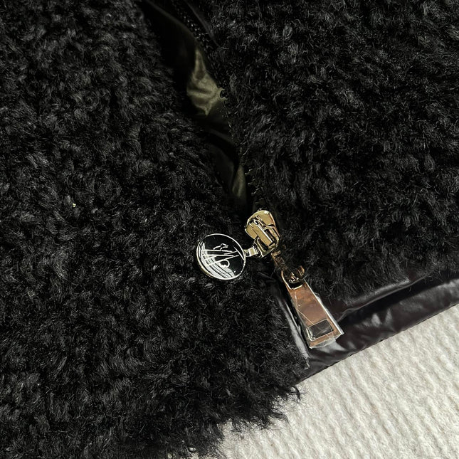 MONCLER 25S DOWN VEST IN BLACK 043