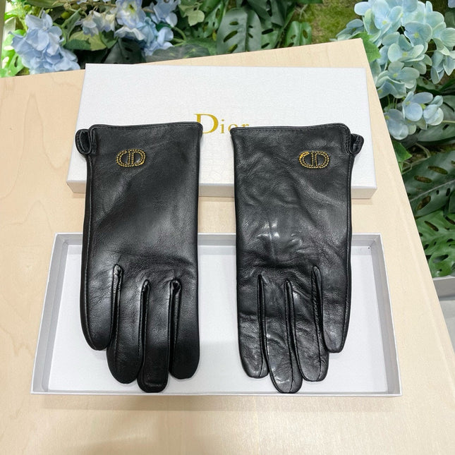 GLOVES WITH EMBROIDED LOGO IN BLACK LAMBSKIN 448220