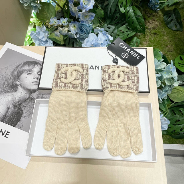 GLOVES IN BISQUE BEIGE WOOL KNIT 462429