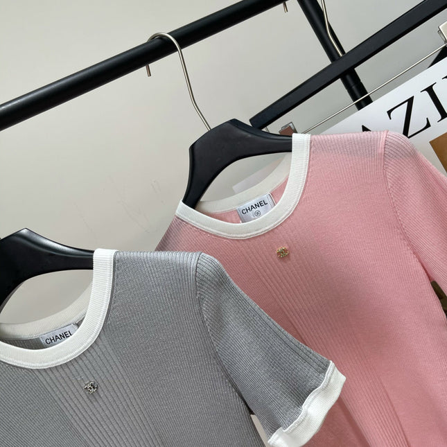 CHANEL SHORT-SLEEVE KNIT SWEATER 259270