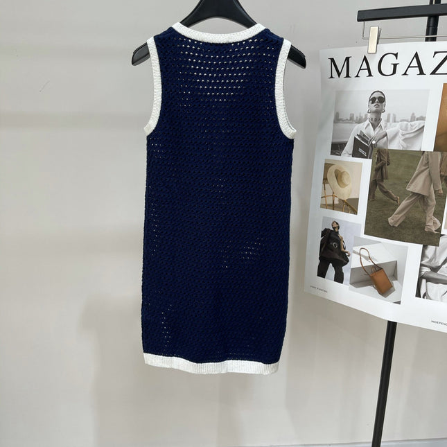 GUCCI PULLOVER KNIT DRESS WITH CUT-OUT DESIGN 276061