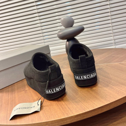 BALENCIAGA 25S AURALEE SLIP-ON 50 MM IN BLACK SUEDE