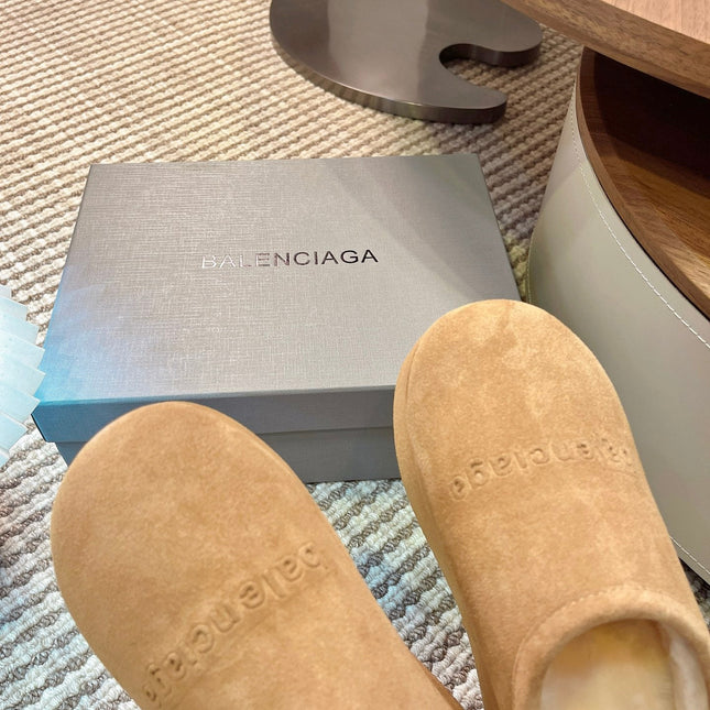 BALENCIAGA 25S AURALEE SLIP-ON 50 MM IN WARM BEIGE BROWN SUEDE