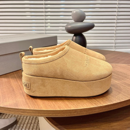 BALENCIAGA 25S AURALEE SLIP-ON 50 MM IN WARM BEIGE BROWN SUEDE
