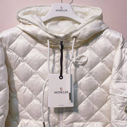 MONCLER 25S JACKET IN WHITE 040
