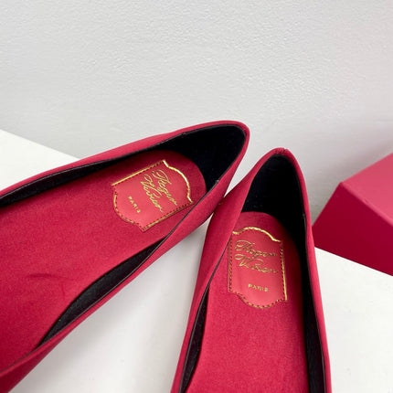 EFFLORESCENCE BALLERINAS IN RED GLITTER FABRIC