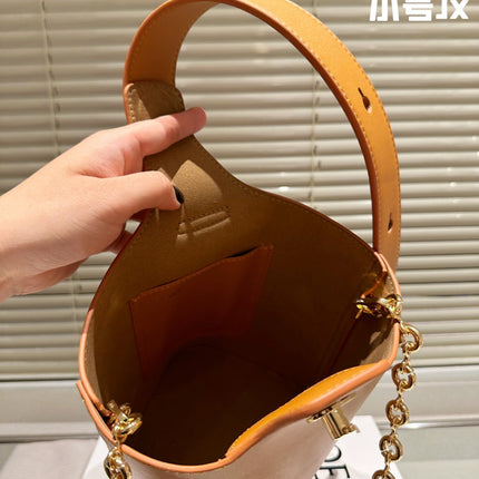 LOE MINI 19 PEBBLE BUCKET IN OAK MELLOW CALFSKIN