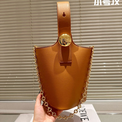 LOE MINI 19 PEBBLE BUCKET IN OAK MELLOW CALFSKIN