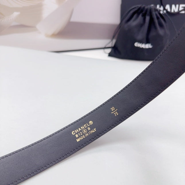 CC 30MM BELT IN BLACK EMBROIDERED CALFSKIN GOLD HARDWARE
