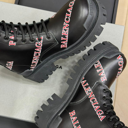 CHUNKY BOOTS IN BLACK SMOOTH CALFSKIN RED LOGO PRINT