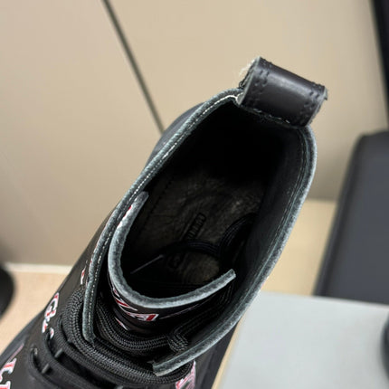 CHUNKY BOOTS IN BLACK SMOOTH CALFSKIN RED LOGO PRINT