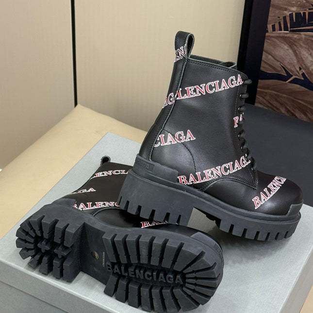 CHUNKY BOOTS IN BLACK SMOOTH CALFSKIN RED LOGO PRINT