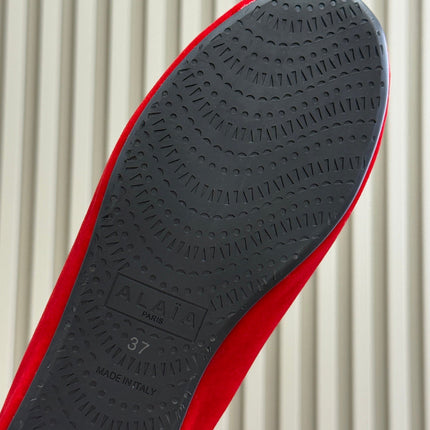 ALAIA 25S BALLET FLATS IN BRIGHT RED VELVET