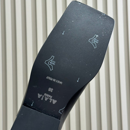 ALAIA 25S SQUARE TOE CHELSEA ANKLE BOOTS SHOES IN BLACK GLOSSY CALFSKIN