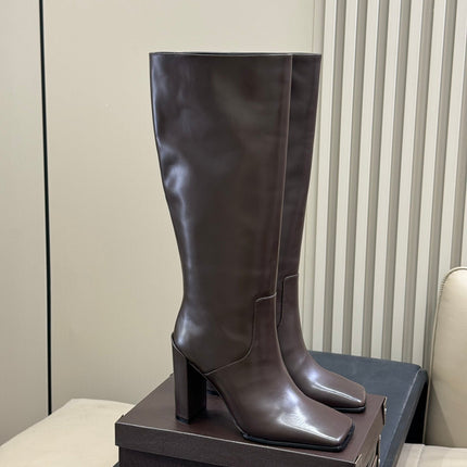 ALAIA 25S KNEE-HIGH SQUARE-TOE BOOTS IN BROWN CALFSKIN