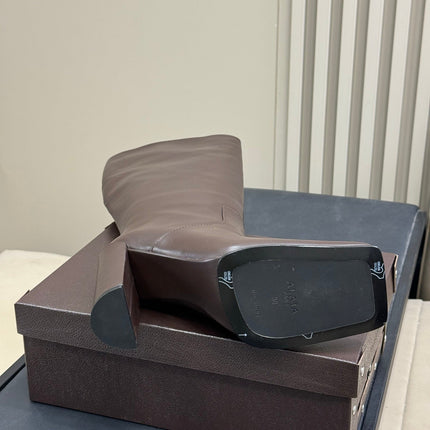 ALAIA 25S KNEE-HIGH SQUARE-TOE BOOTS IN BROWN CALFSKIN