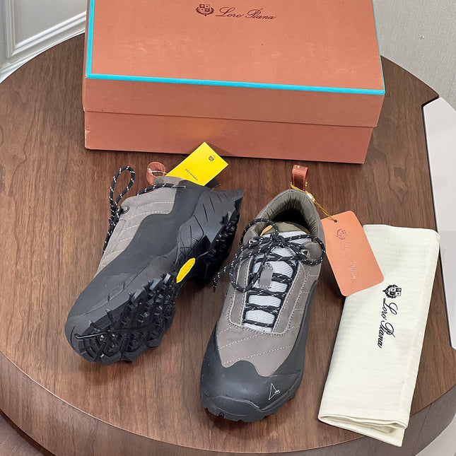 LP KATHARINA SNEAKER LIGHT GRAY AND CHARCOAL SUEDE