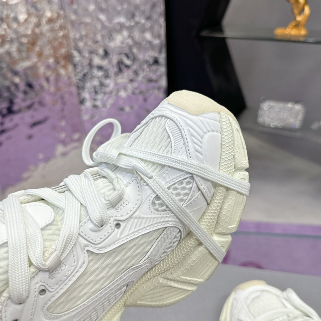 3XL SNEAKER IN WHITE MESH AND POLYURETHANE