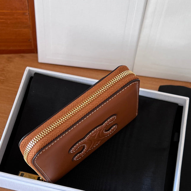 CELINE 25S TRIOMPHE COMPACT ZIPPED WALLET 11 IN BROWN CALFSKIN GOLD HARDWARE
