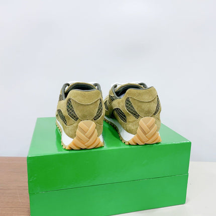 ORBIT SNEAKER IN OLIVE GREEN SUEDE AND TECHNICAL MESH