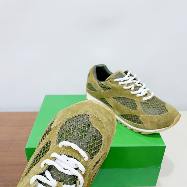 ORBIT SNEAKER IN OLIVE GREEN SUEDE AND TECHNICAL MESH