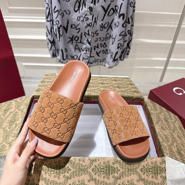 GG SLIDES IN BURNT ORANGE SUEDE WITH EMBOSSED LOGO STYLE 5
