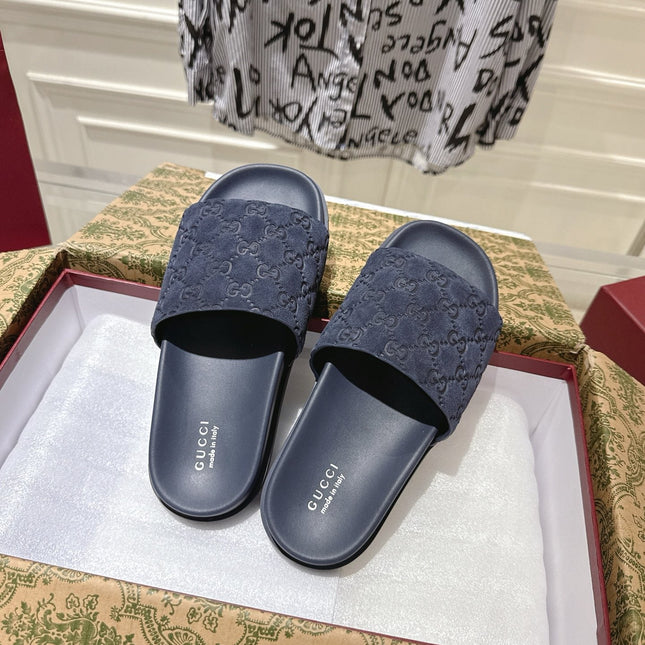GG SLIDES IN NAVY BLUE SUEDE WITH EMBOSSED LOGO STYLE 4