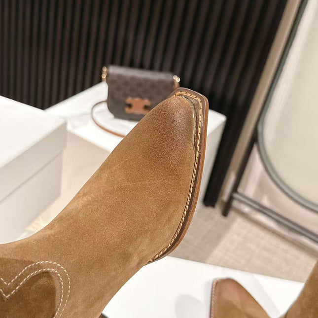 CELINE 25S CHELSEA BOOTS CLASSIC 45MM IN BROWN SUEDE