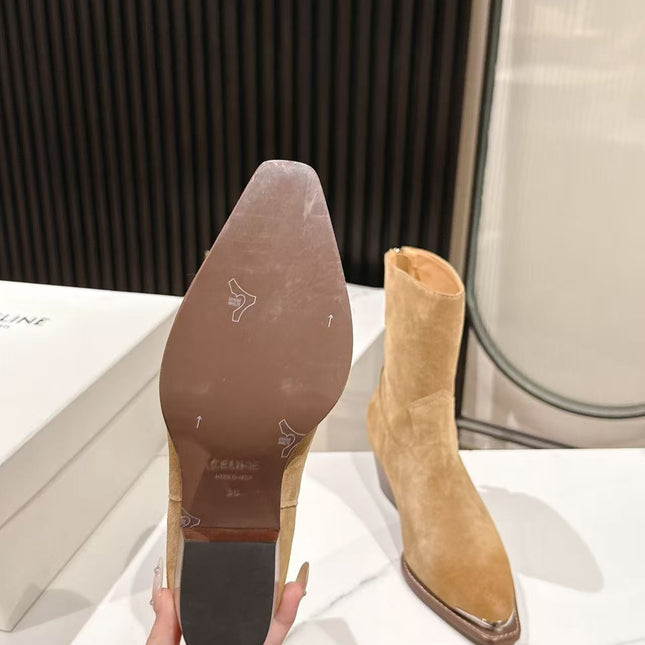 CELINE 25S CHELSEA BOOTS CLASSIC 45MM IN LIGHT BROWN SUEDE