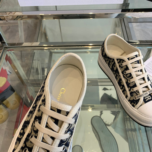 WALK'N PLATFORM SNEAKER IN BLACK MIX CAMEL BROWN EMBROIDERY ICONIC PATTERNS FABRIC