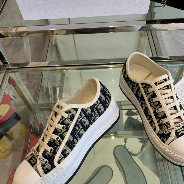 WALK'N PLATFORM SNEAKER IN BLACK MIX CAMEL BROWN EMBROIDERY ICONIC PATTERNS FABRIC