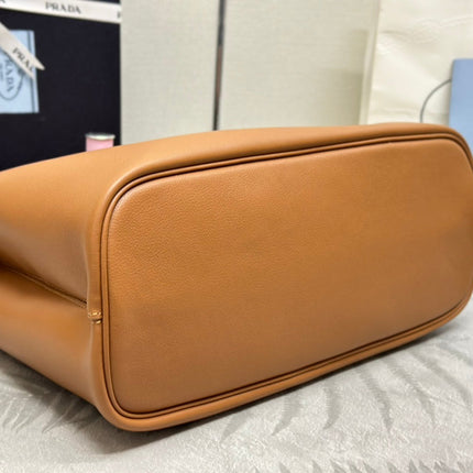 PRADA 25S BUCKLE MEDIUM HANDBAG 35 IN DARK CARAMEL CALFSKIN GOLD HARDWRE
