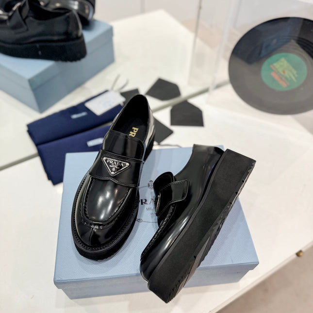 PRA BRUSHED LOAFERS BLACK LAMBSKIN