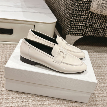 TRIOMPHE LOAFER IN WHITE PATENT CALFSKIN