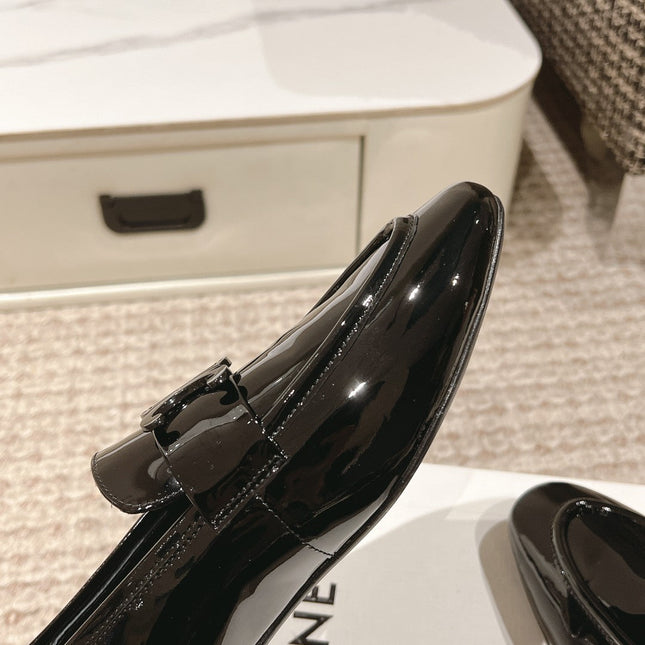 TRIOMPHE LOAFER IN BLACK PATENT CALFSKIN