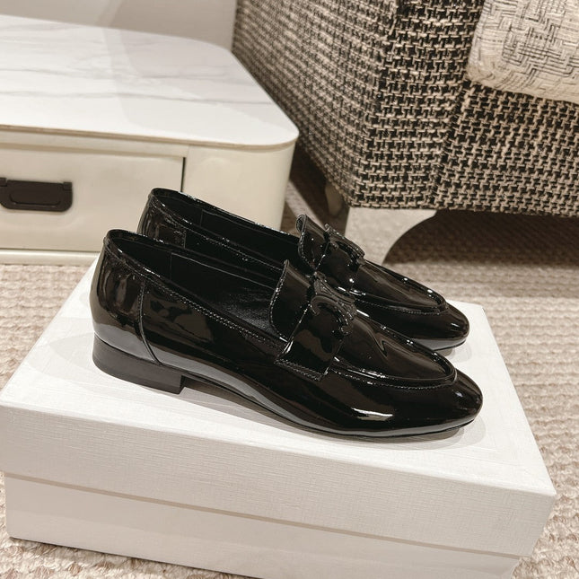 TRIOMPHE LOAFER IN BLACK PATENT CALFSKIN