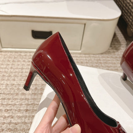 HIGH PUMP 5 CM IN RUBY RED PATENT CALFSKIN