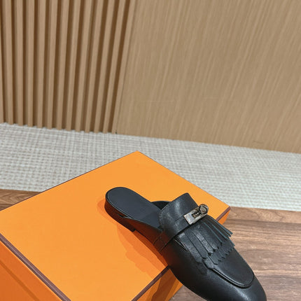 OZ Mule Fringed Black