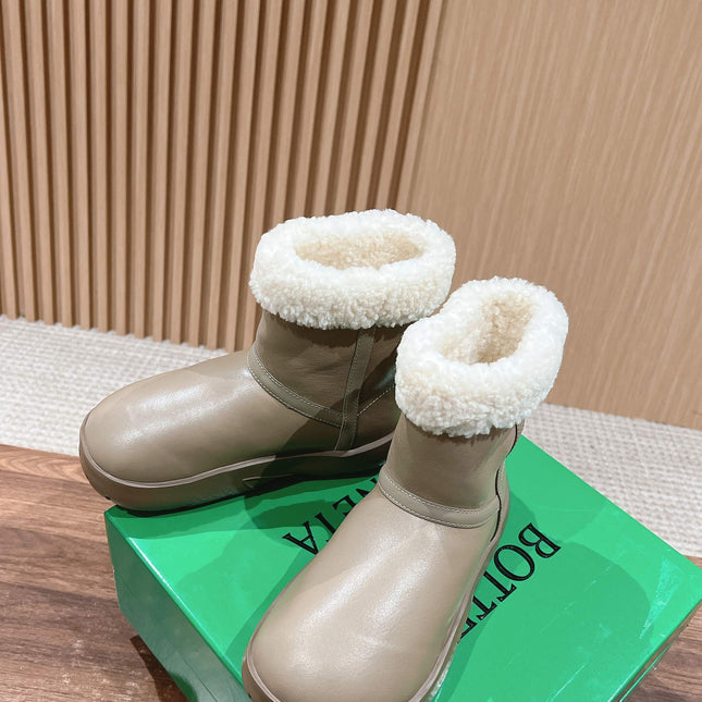 SNAP ANKLE BOOT IN KHAKI BROWN LAMBSKIN AND SHEARLING LINING