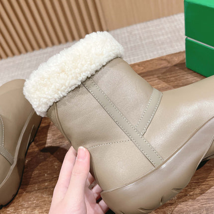 SNAP ANKLE BOOT IN KHAKI BROWN LAMBSKIN AND SHEARLING LINING