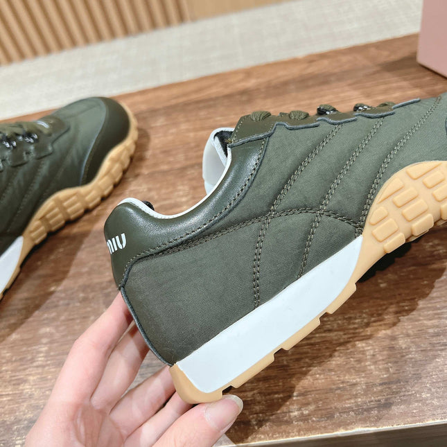 RUNNING SNEAKERS IN ARMY GREEN LAMBSKIN AND FABRIC ANTI-SLIP RUBBER SOLE