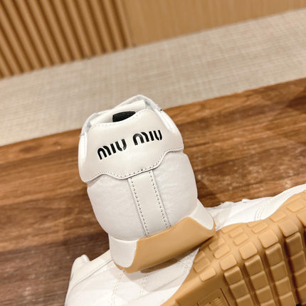 RUNNING SNEAKERS IN WHITE LAMBSKIN AND FABRIC ANTI-SLIP RUBBER SOLE